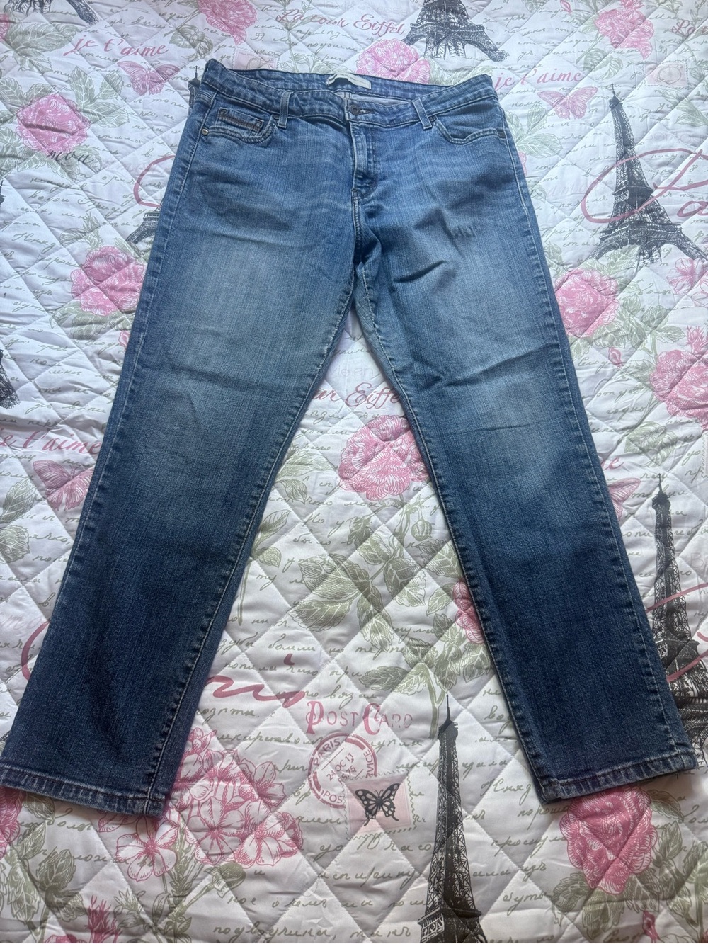 Slim Straight Women’s Jeans in Medium Blue